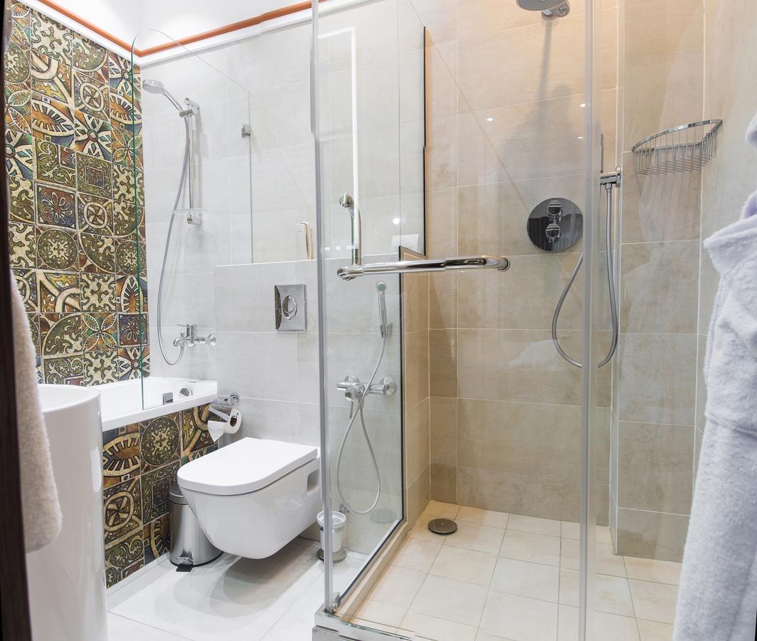 Qonaq Hotel Astana Dış mekan fotoğraf